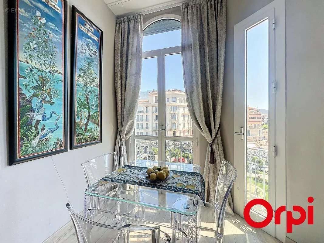 Appartement à MENTON