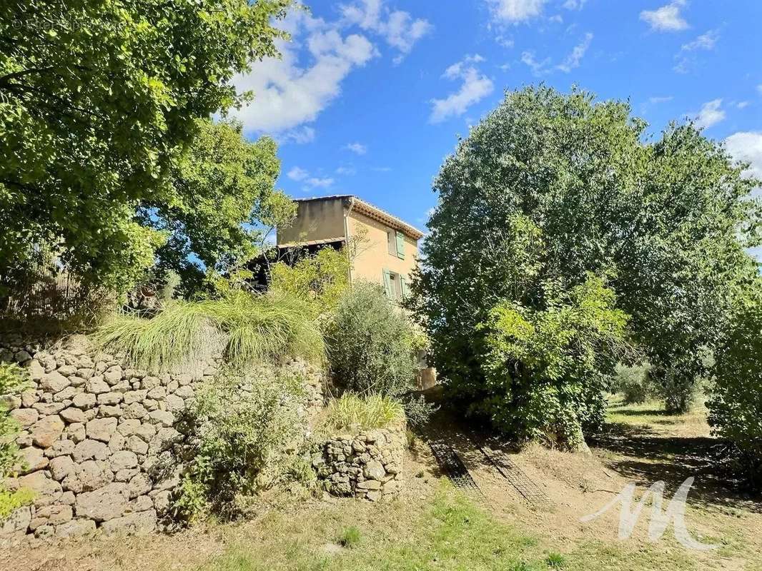 Maison à BARJOLS