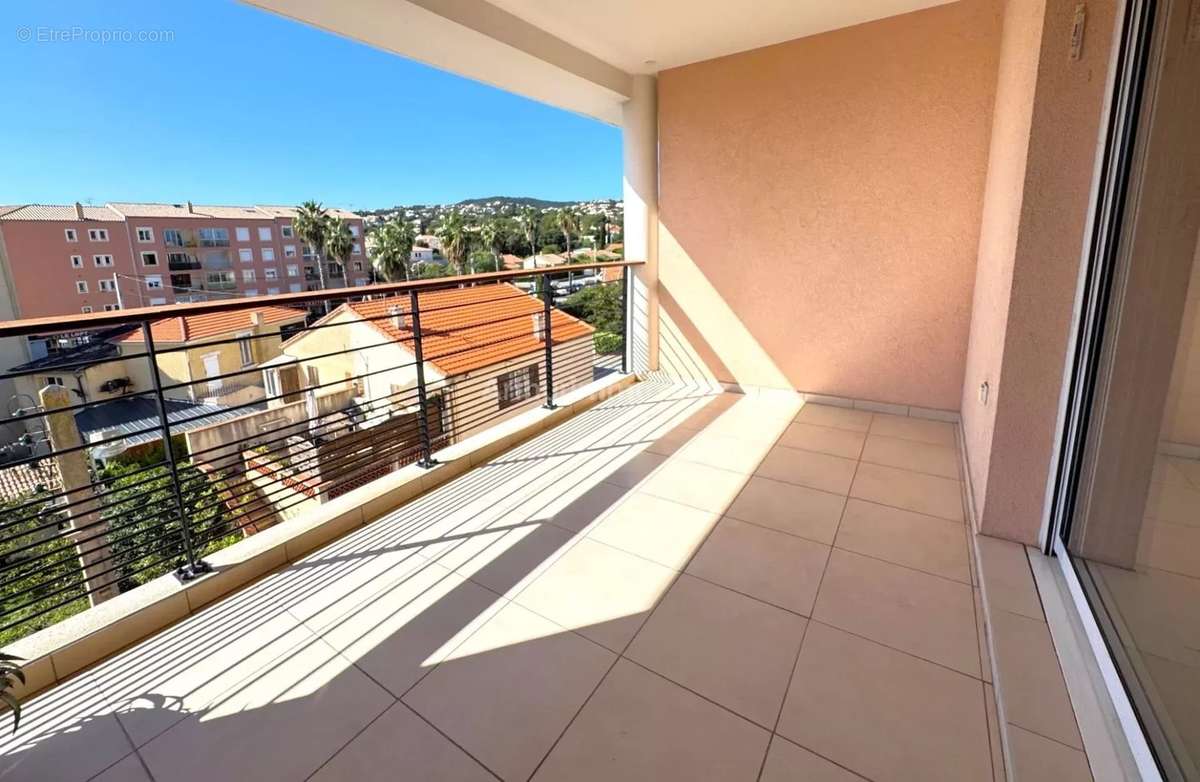 Appartement à FREJUS