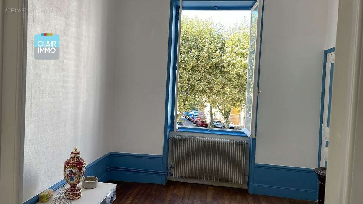 A MACON APPARTEMENT T3 DE 61,7 M²  - Appartement à MACON