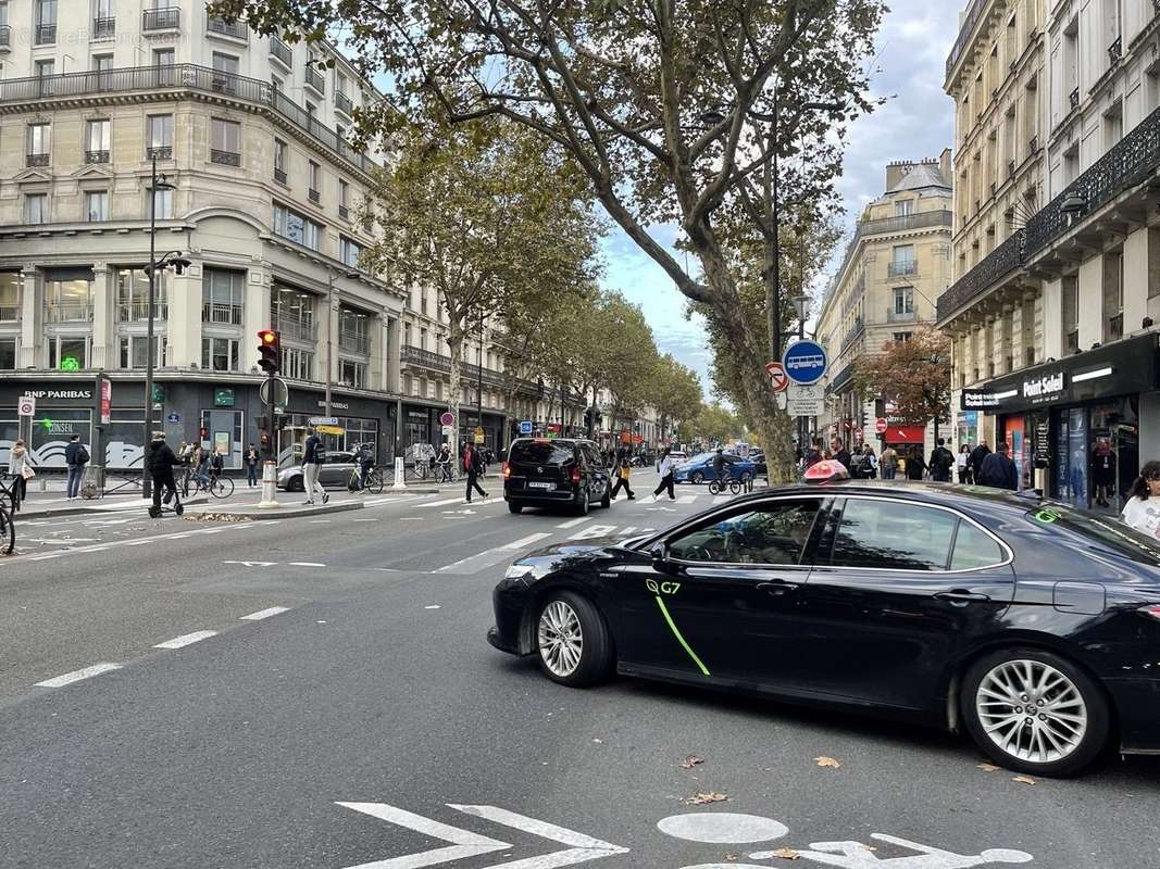 Autre à PARIS-3E