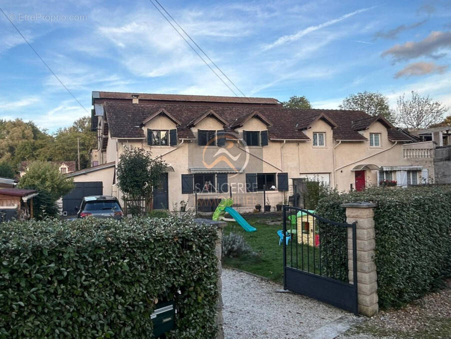 Maison à NEUVY-SUR-LOIRE