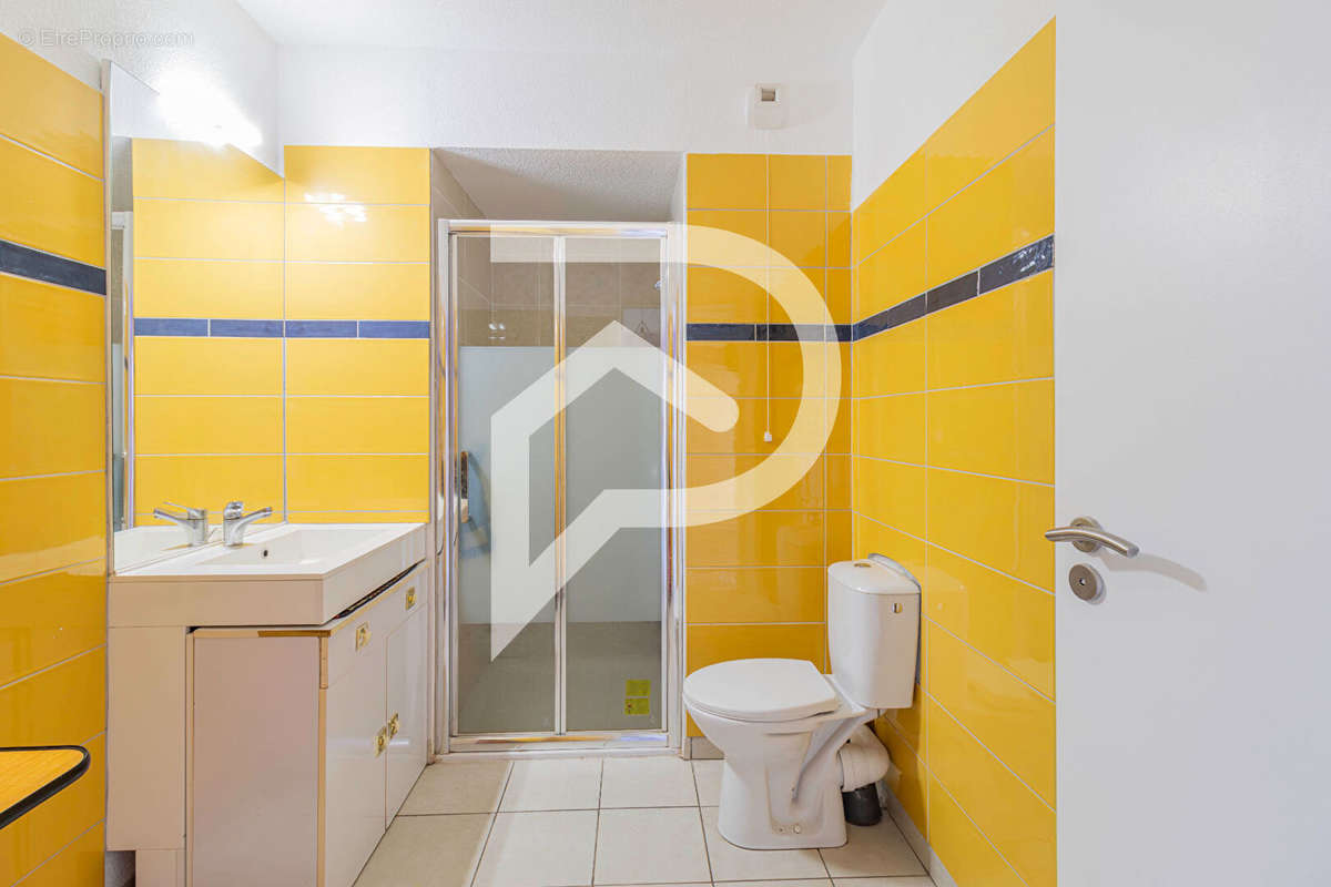 Appartement à MARSEILLE-3E