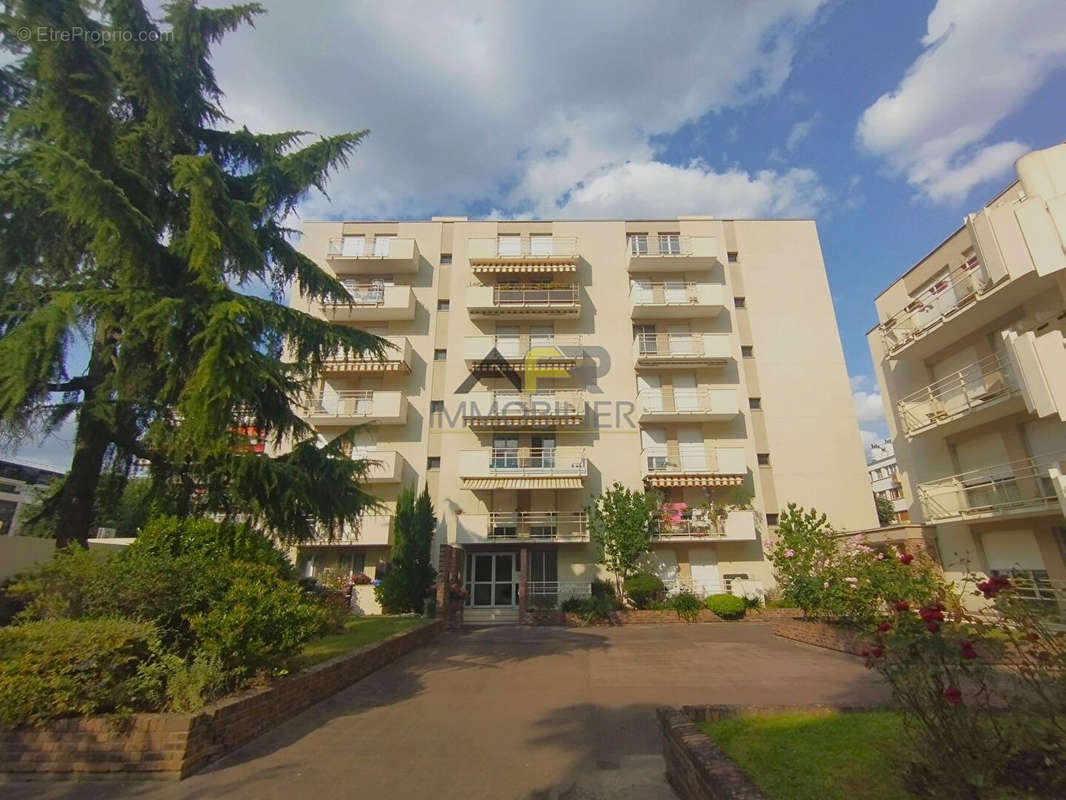 Appartement à CLICHY