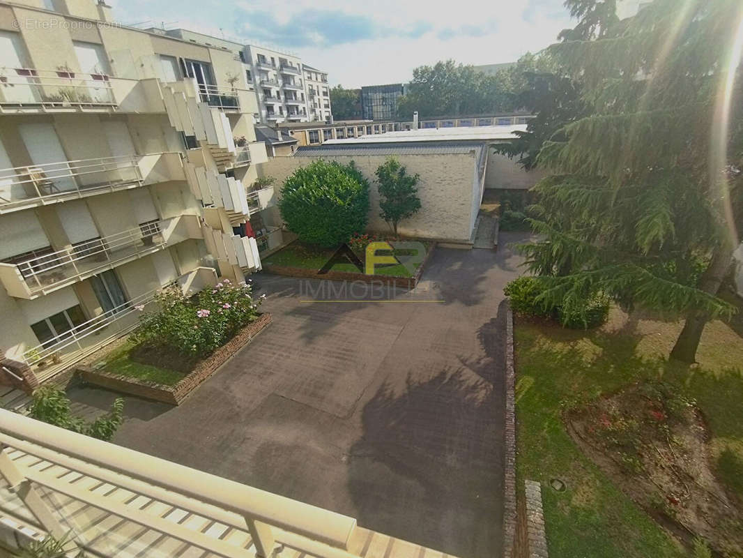 Appartement à CLICHY