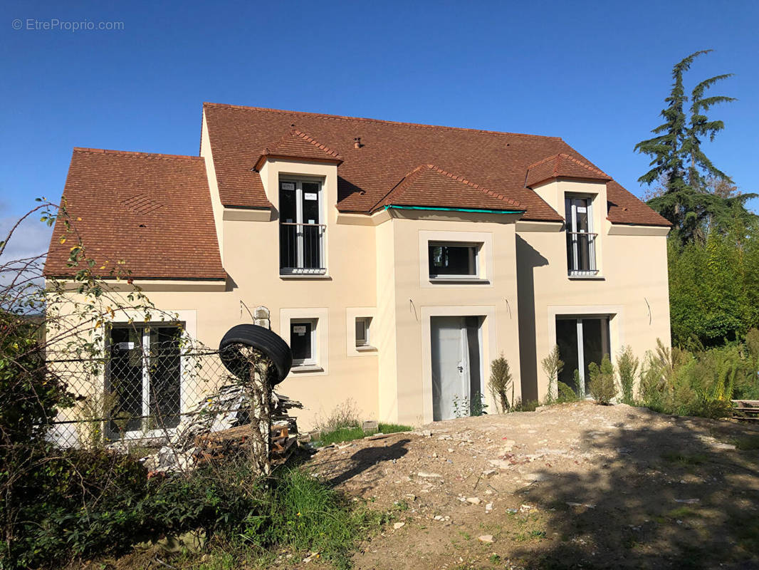 Maison à SAINT-MARTIN-LA-GARENNE