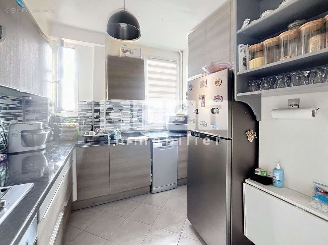 Appartement à GENNEVILLIERS