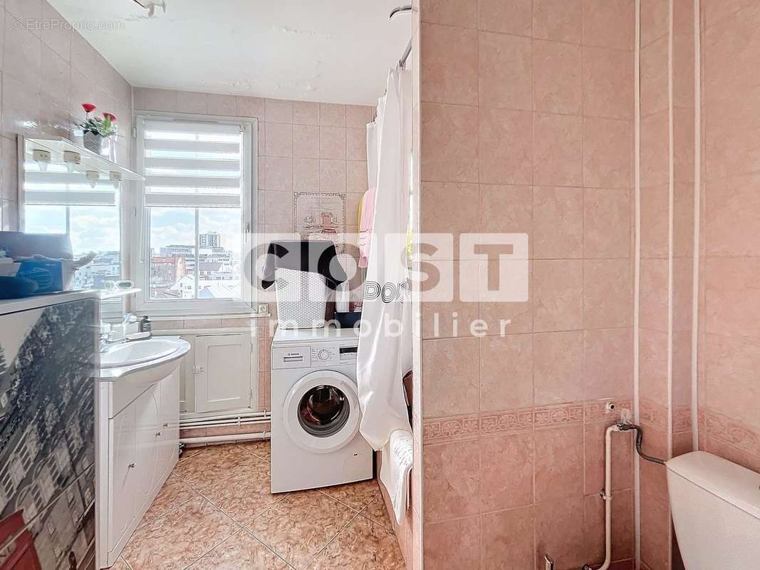 Appartement à GENNEVILLIERS