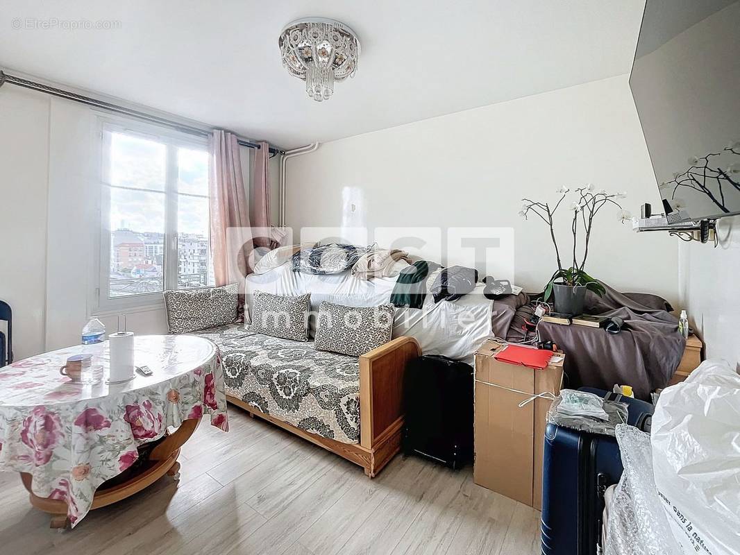 Appartement à GENNEVILLIERS