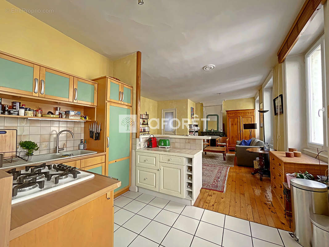 Appartement à SAINT-ETIENNE