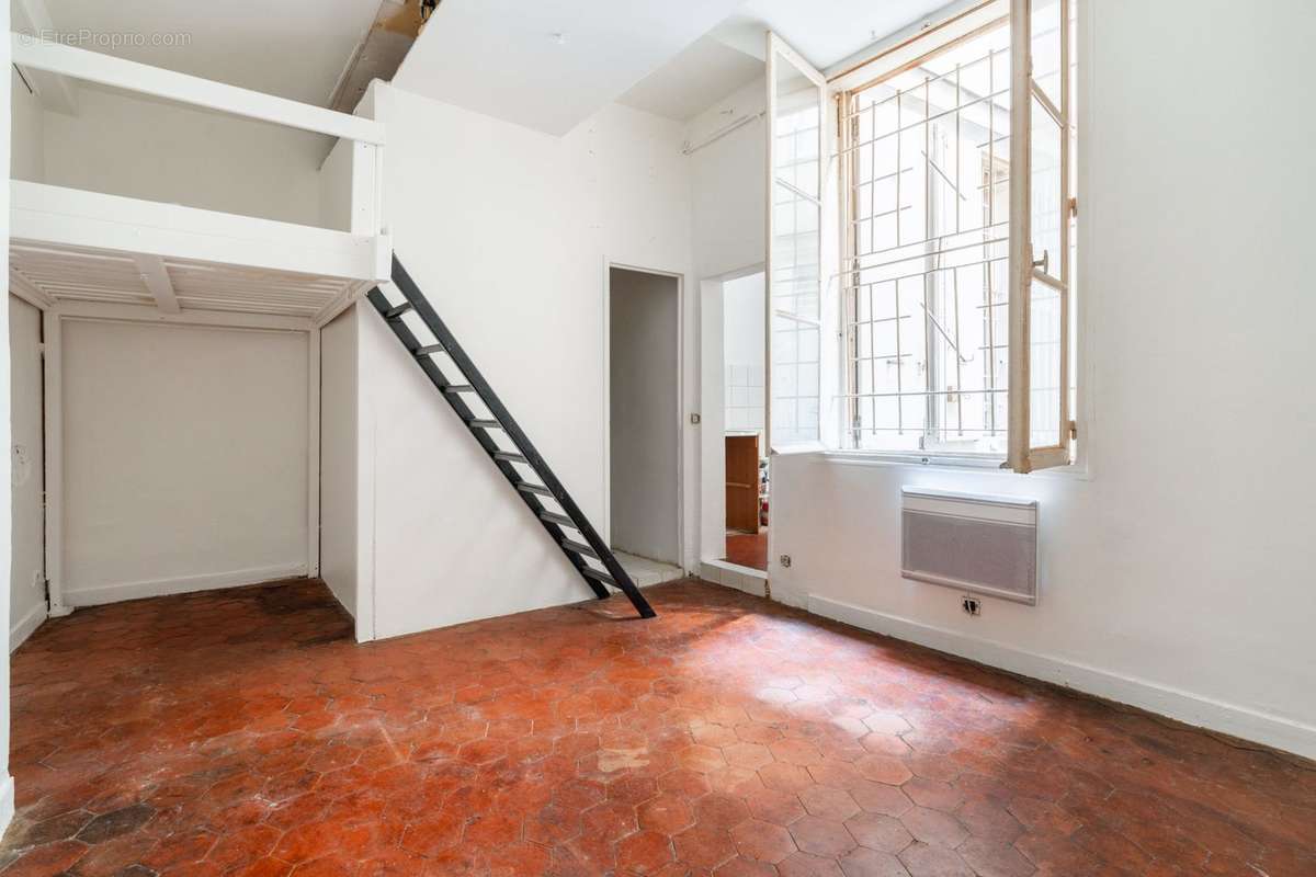 Appartement à PARIS-6E