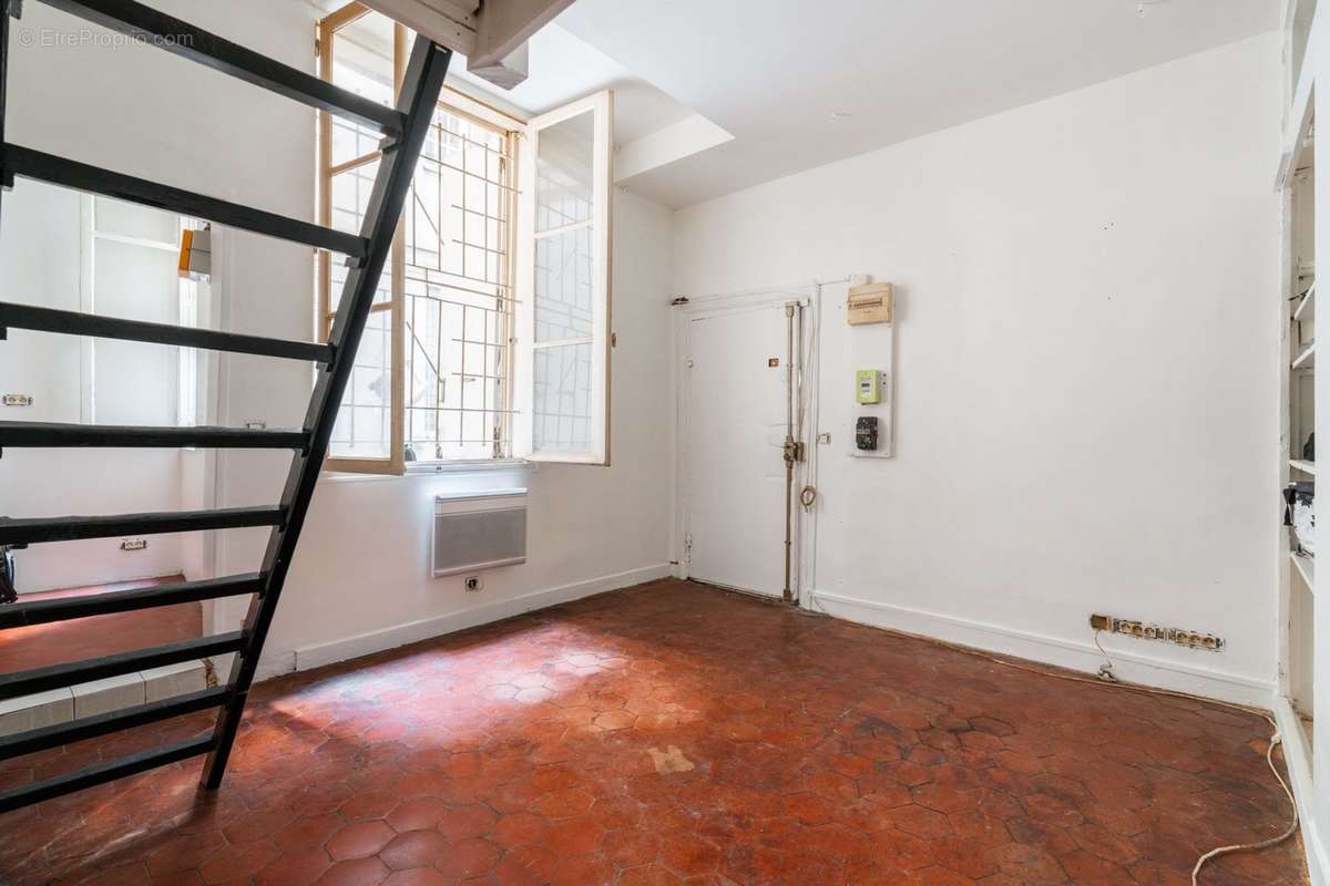 Appartement à PARIS-6E