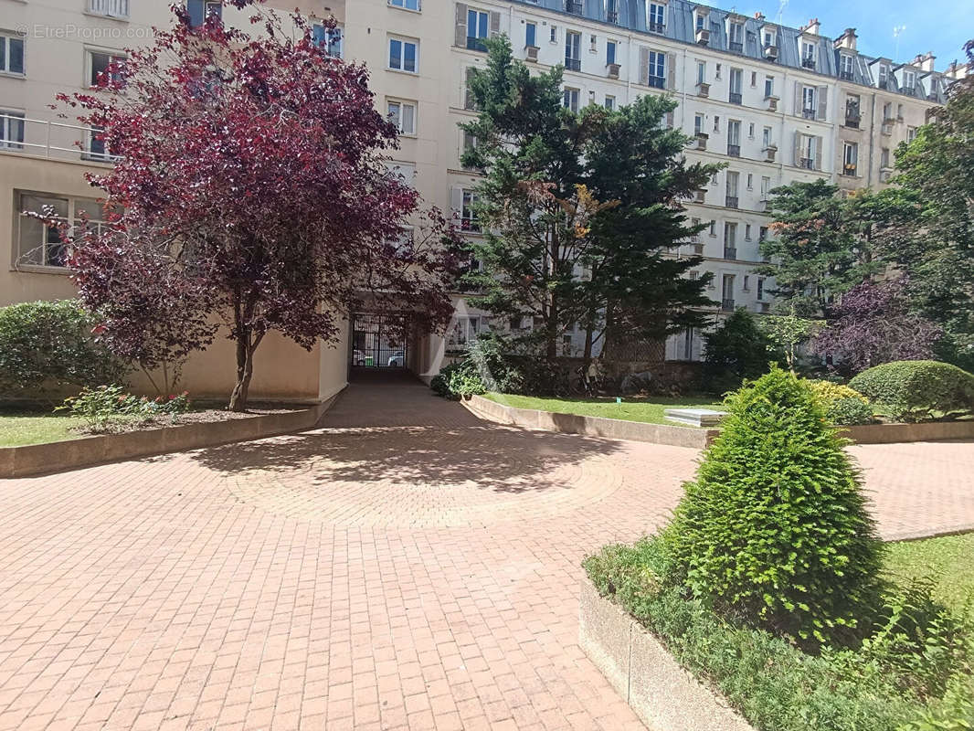 Appartement à PARIS-18E