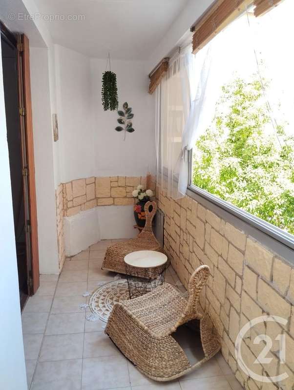 Appartement à MARSEILLE-4E