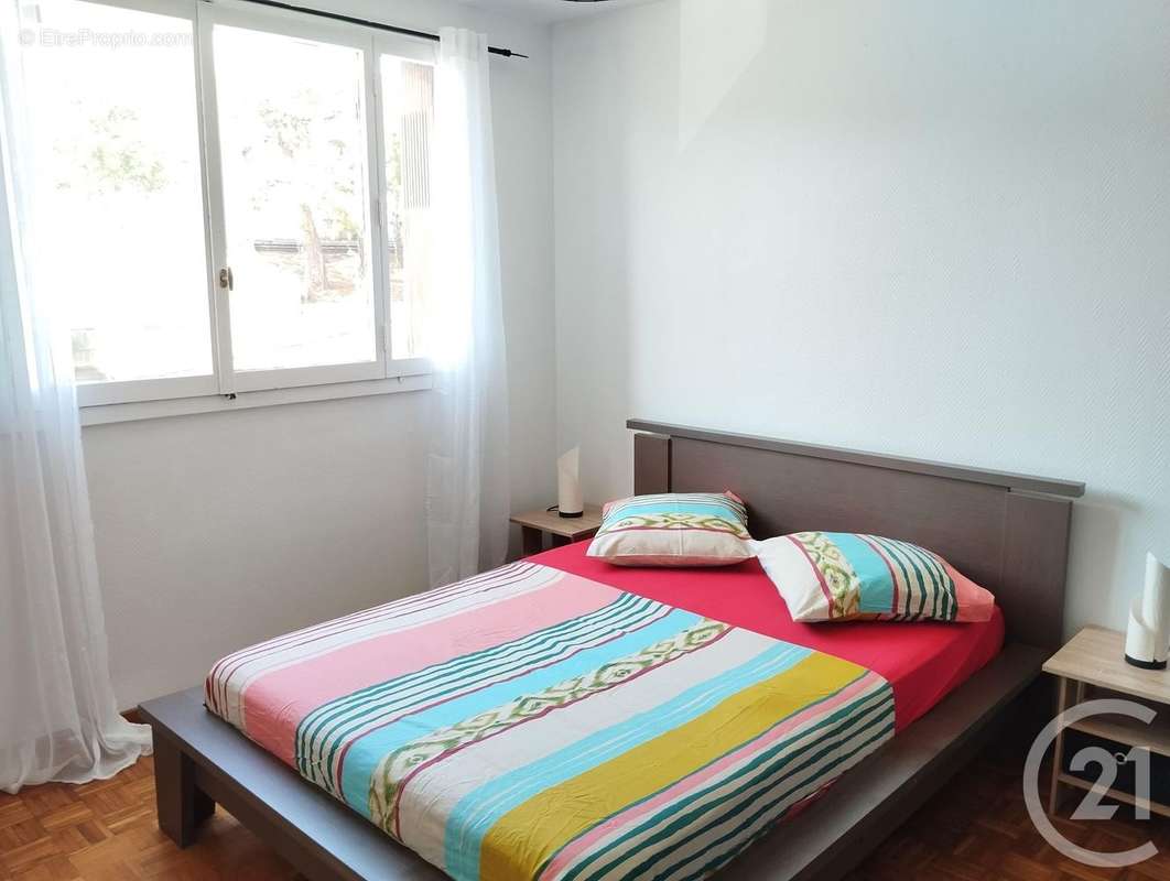 Appartement à MARSEILLE-4E