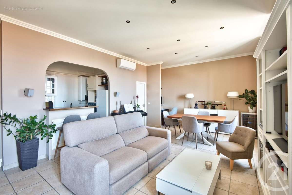 Appartement à BEAULIEU-SUR-MER