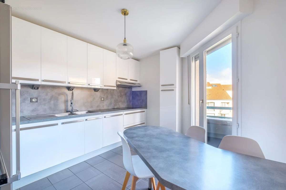 Appartement à VILLEURBANNE