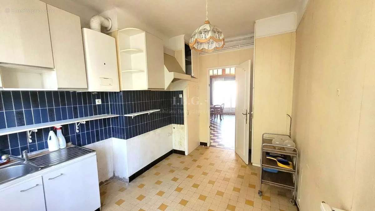 Appartement à MARSEILLE-7E