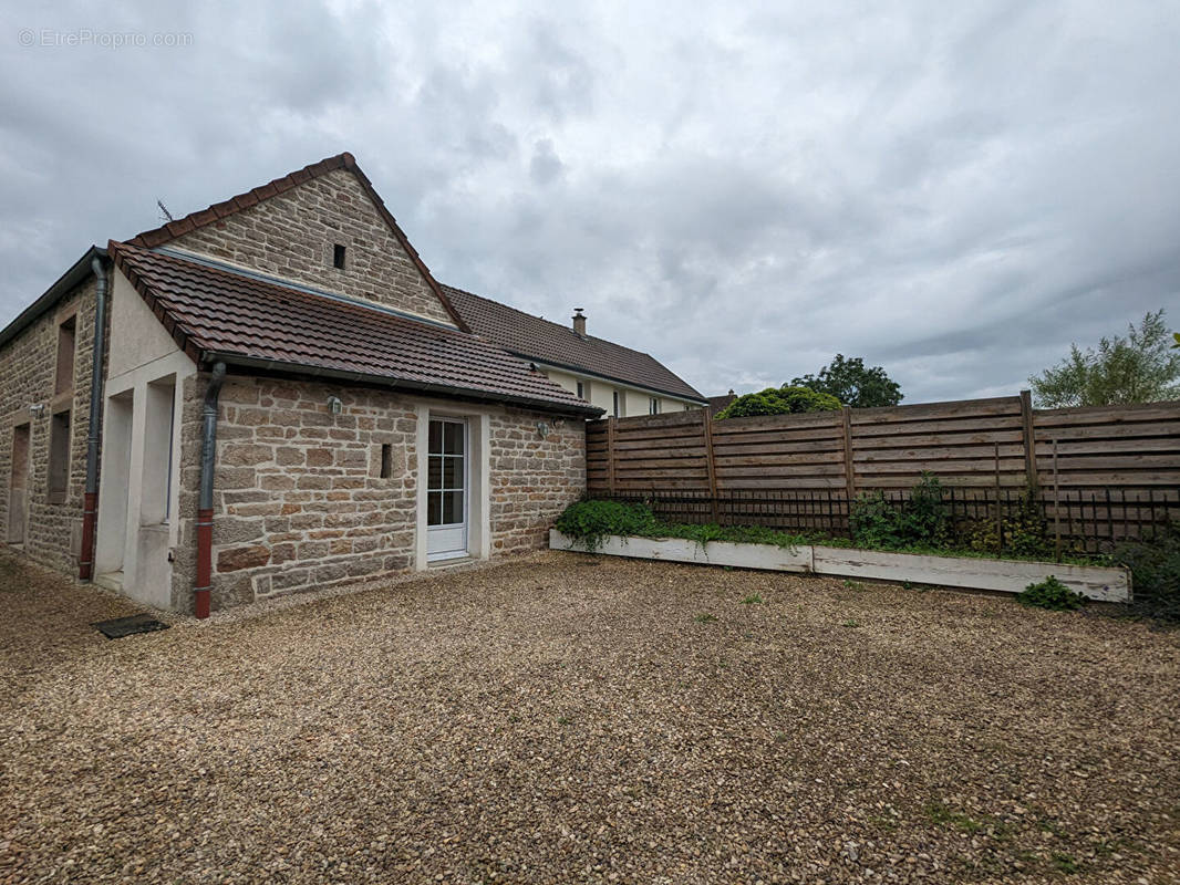 Maison à NOIRON-SOUS-GEVREY