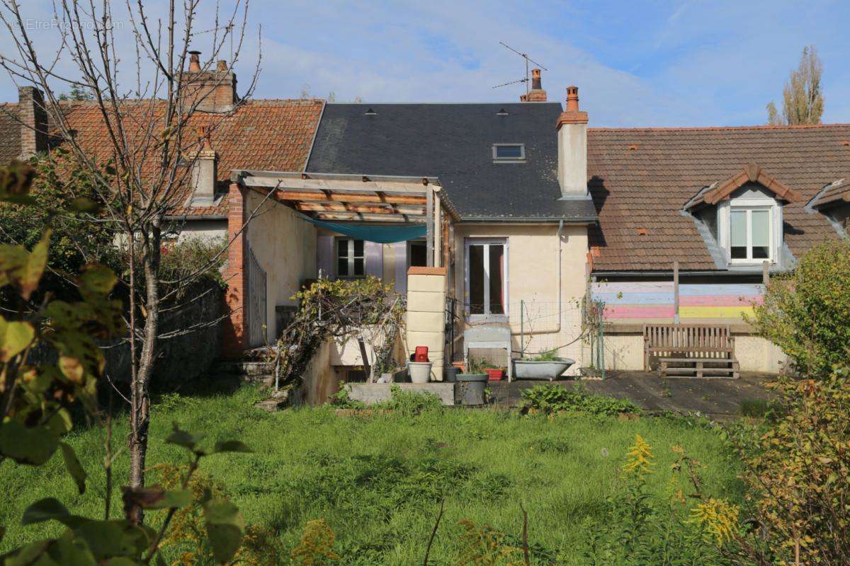 Maison à AUTUN