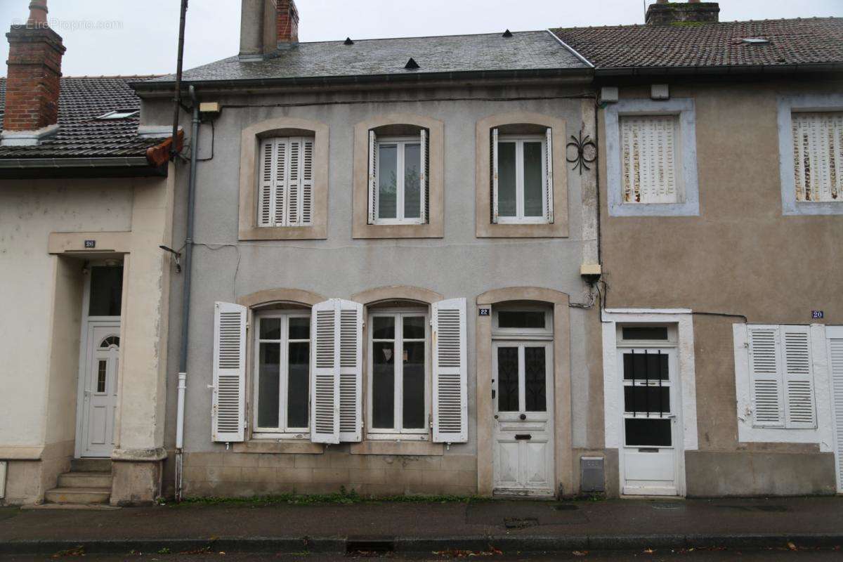 Maison à AUTUN