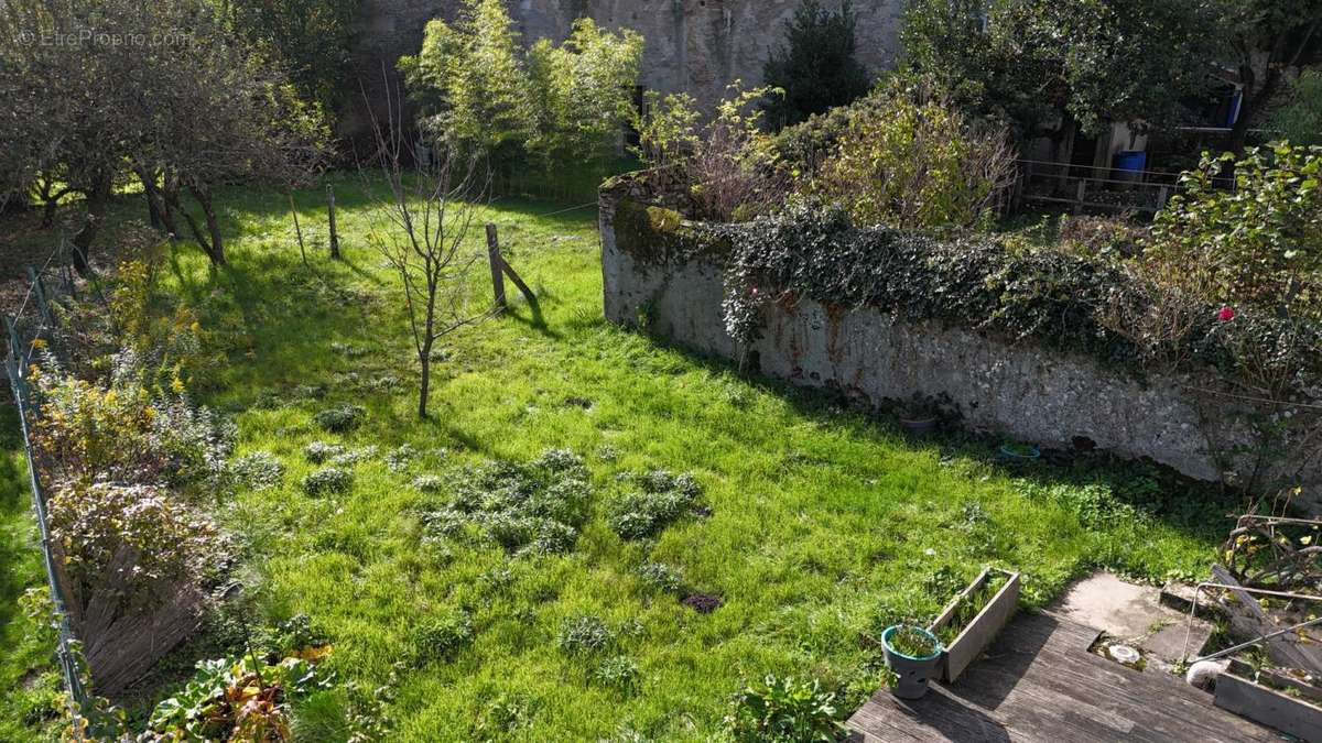 Maison à AUTUN