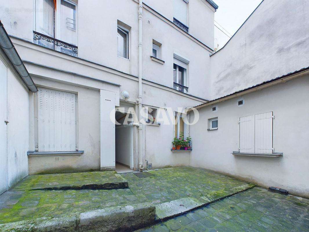 Appartement à PARIS-19E