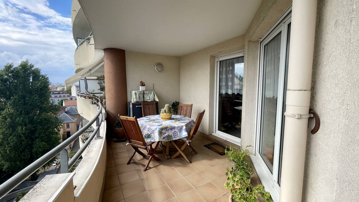 Appartement à VILLEURBANNE