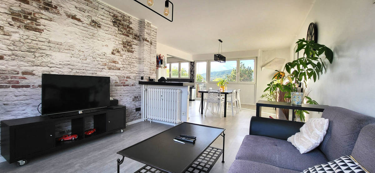 Appartement à LONGEVILLE-LES-METZ