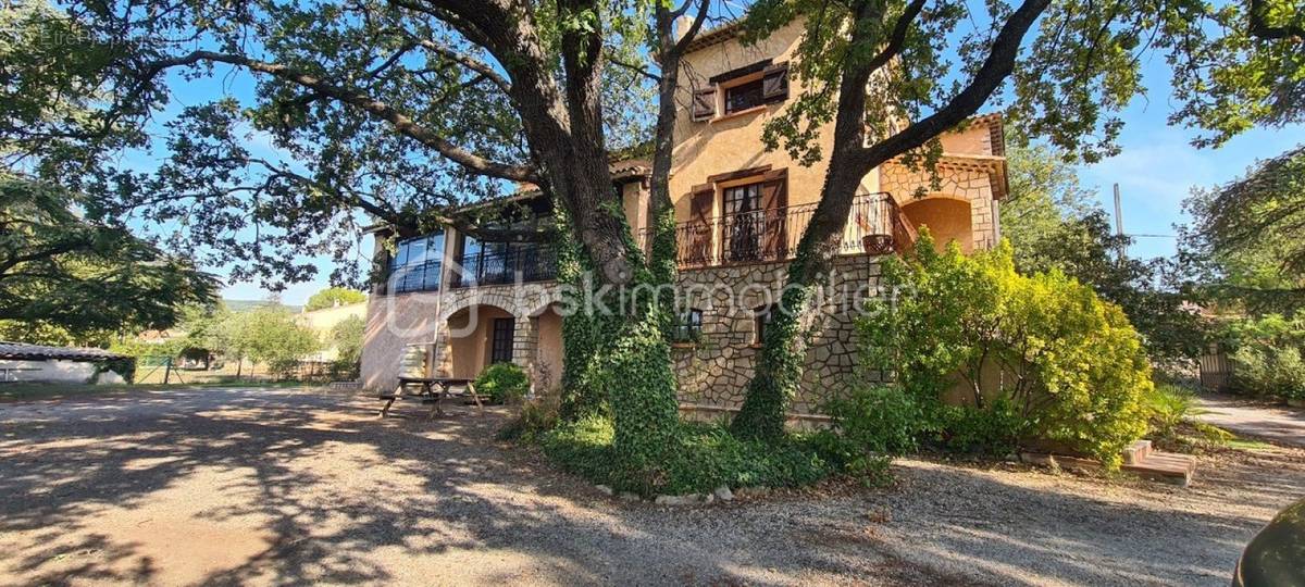 Maison à TRANS-EN-PROVENCE