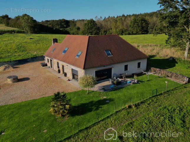 Maison à MAGNY-LE-DESERT