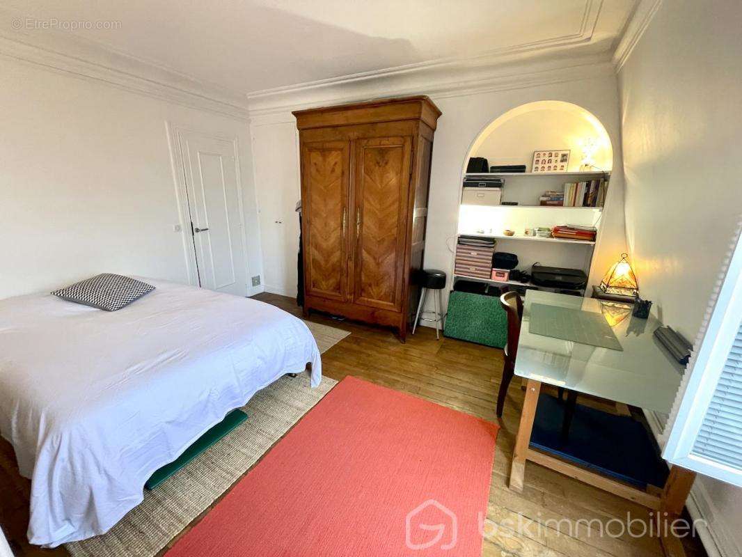 Appartement à PARIS-12E