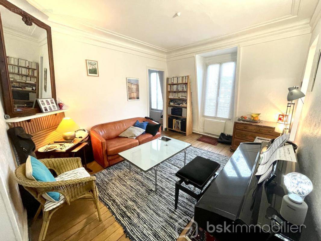 Appartement à PARIS-12E