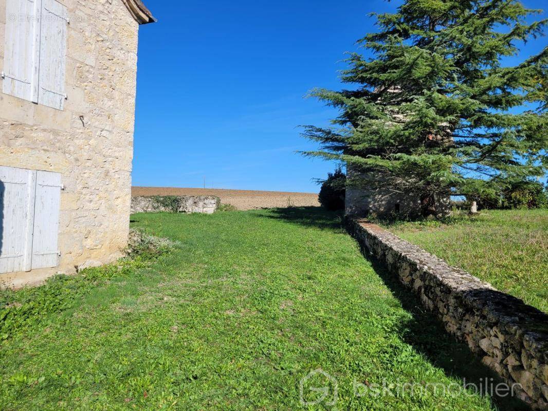 Maison à SAINT-CLAR