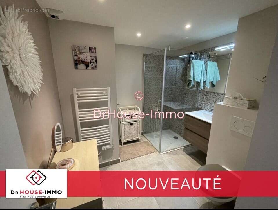 Appartement à LE REVEST-LES-EAUX