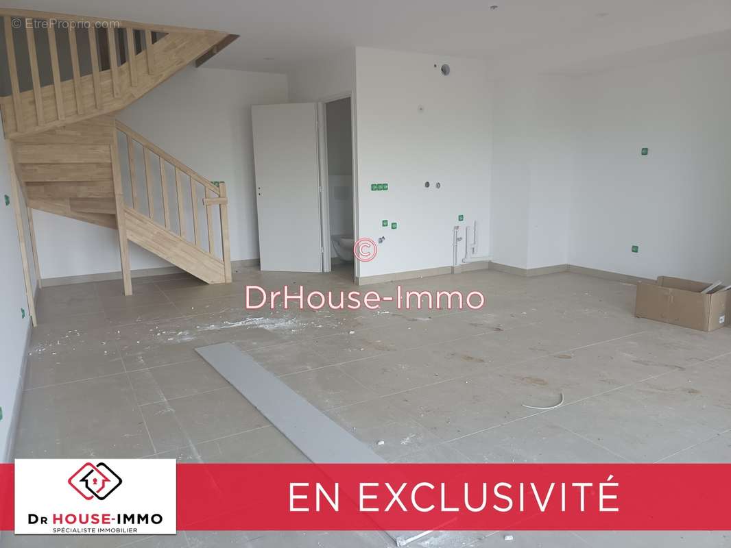 Appartement à LA CRAU