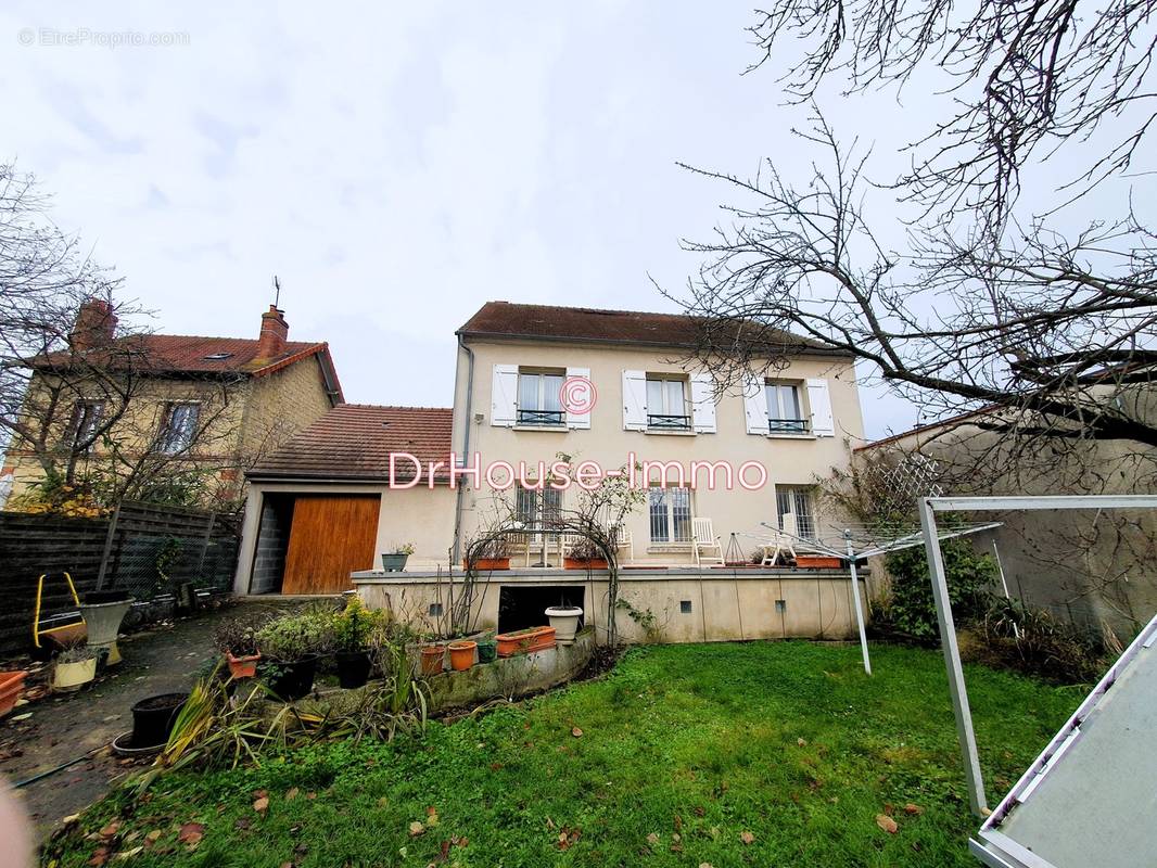 Appartement à SAINT-OUEN-L&#039;AUMONE