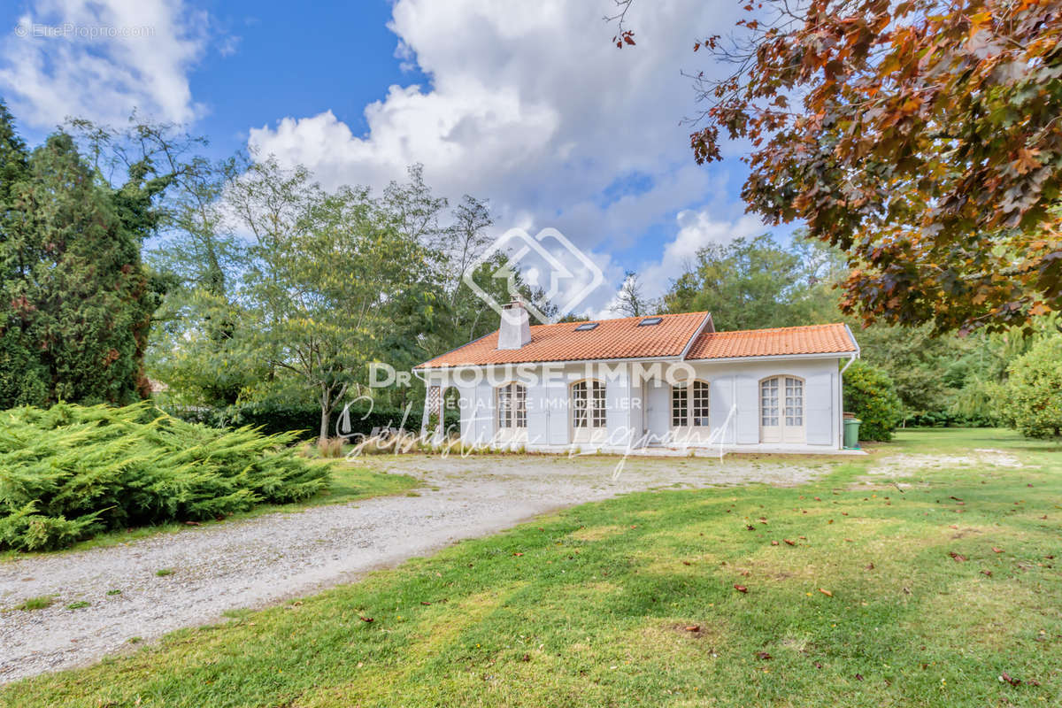 Maison à QUEYRAC