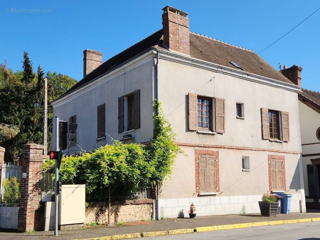 Maison à NOGENT-LE-ROI