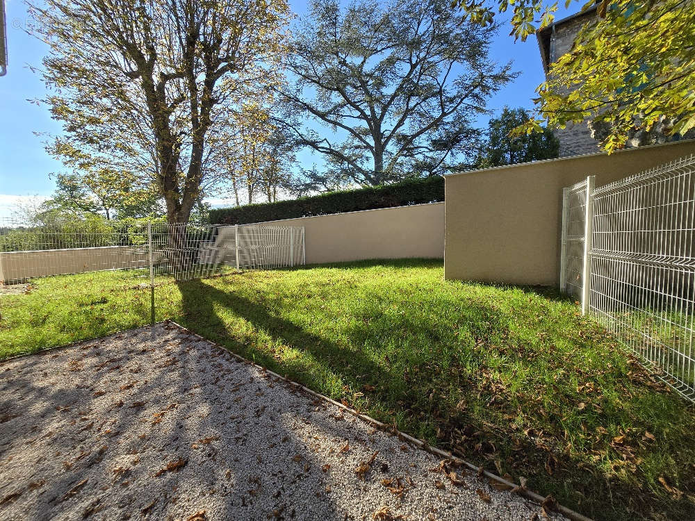 Appartement à SOUCIEU-EN-JARREST