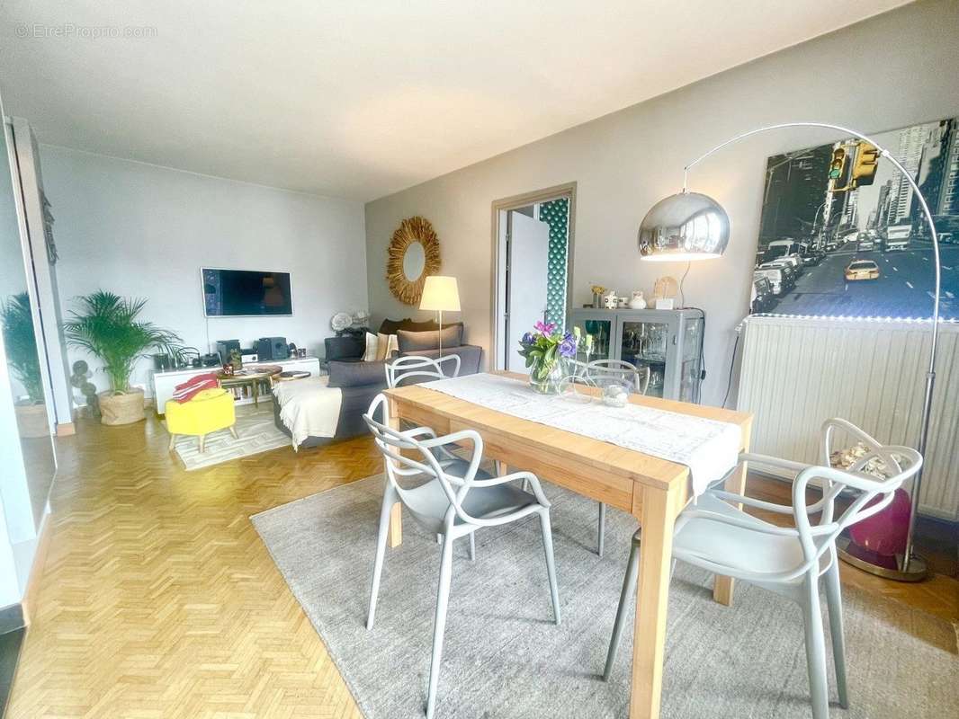 Appartement à ASNIERES-SUR-SEINE