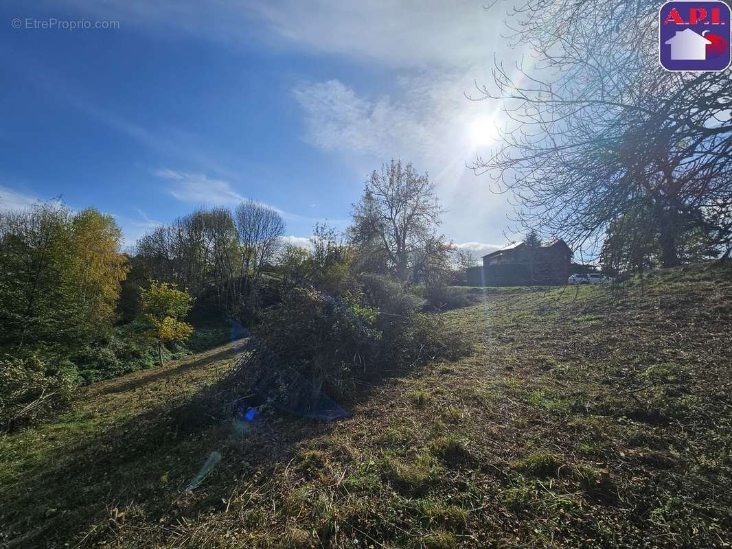 Terrain à AX-LES-THERMES