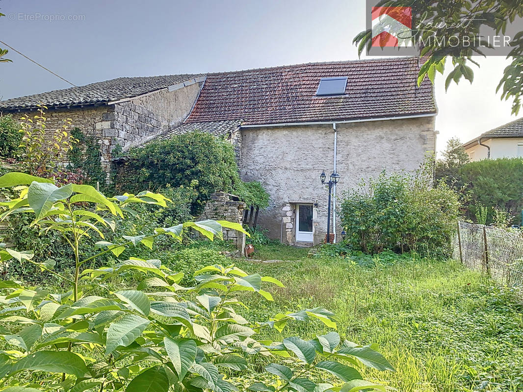 Maison à SENNECEY-LE-GRAND