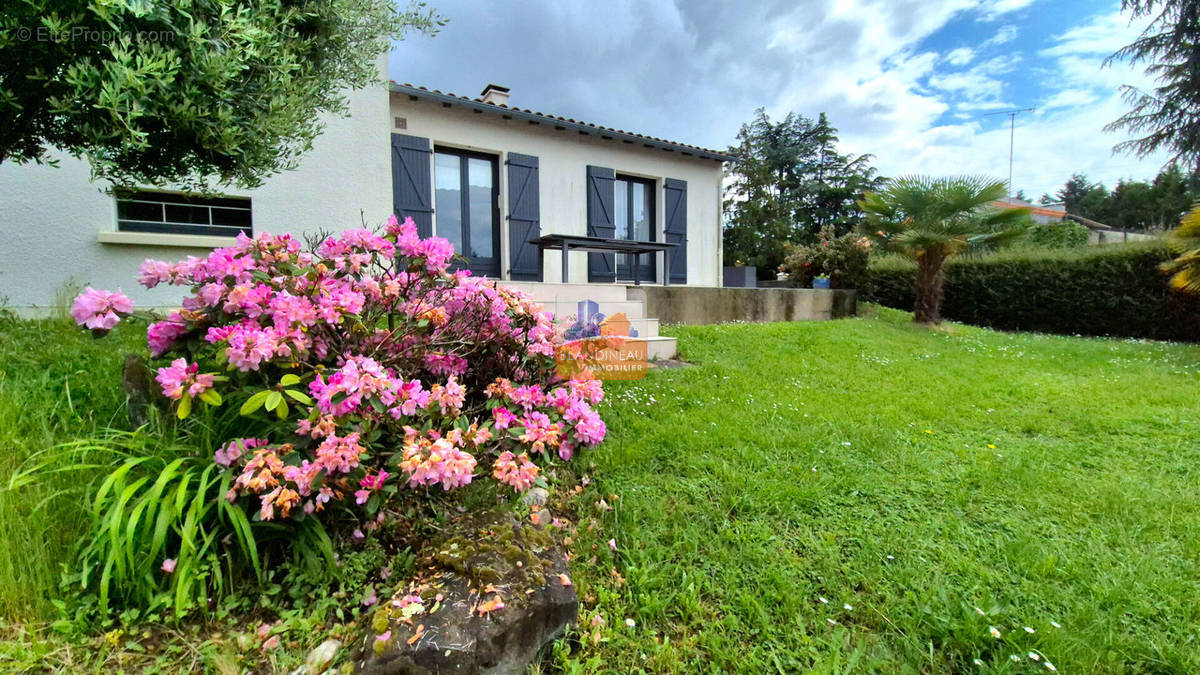 Maison à BOUGUENAIS