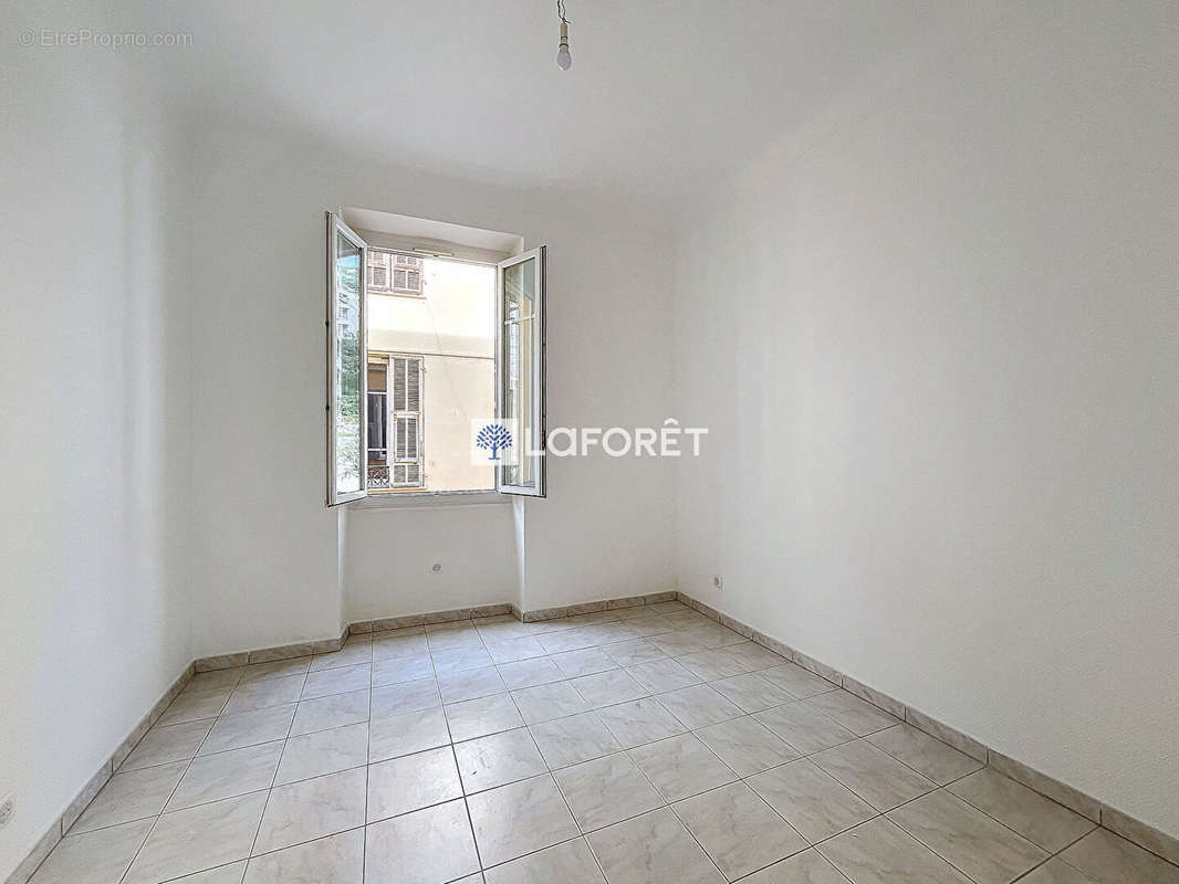 Appartement à BEAUSOLEIL