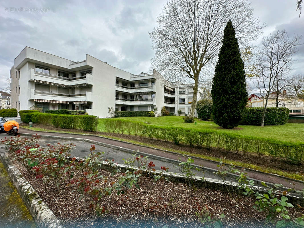 Appartement à SAINT-GRATIEN