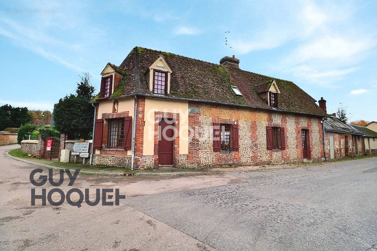 Maison à BERNAY