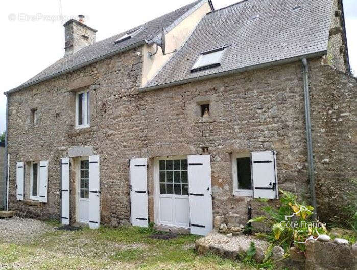 Maison à SAINT-PIERRE-EGLISE