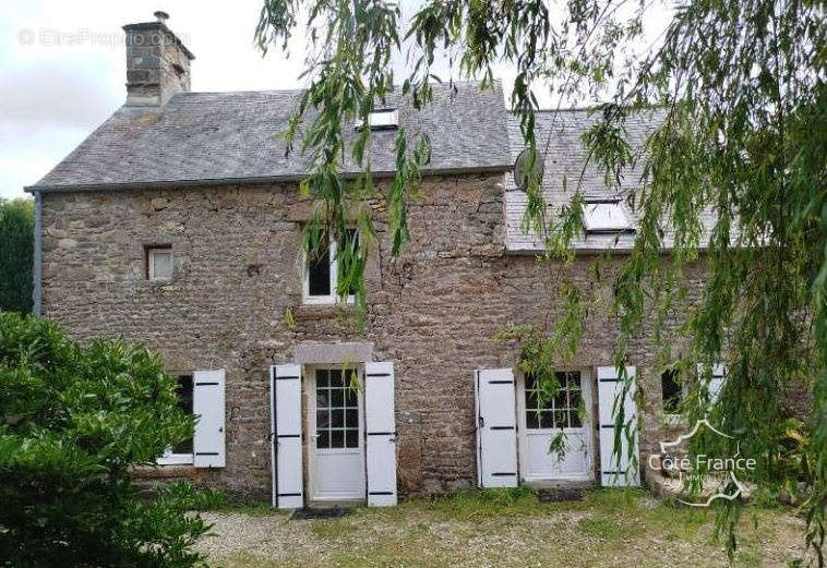 Maison à SAINT-PIERRE-EGLISE