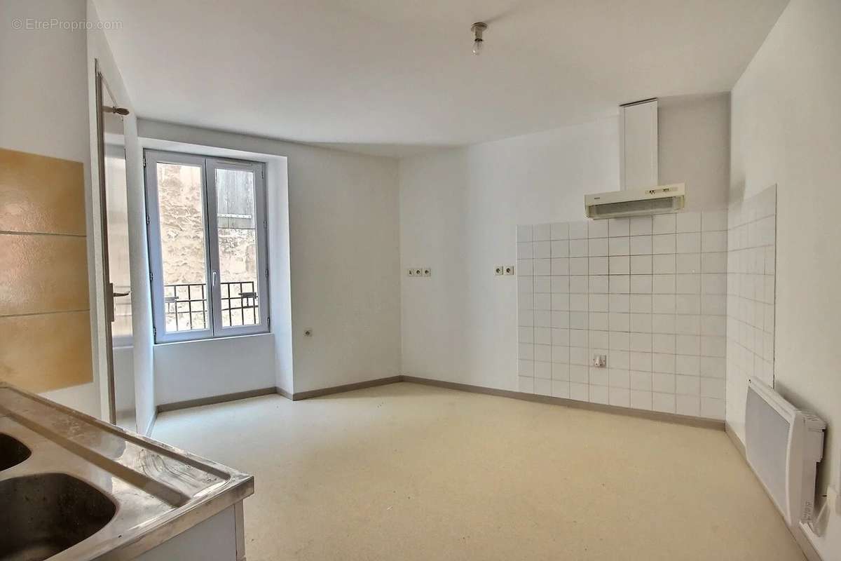 Appartement à LE TEIL